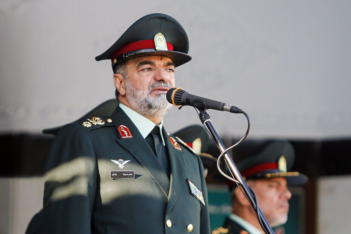 سردار رادان: استفاده از گذرنامه غیر در مرز پیگرد قانونی دارد
