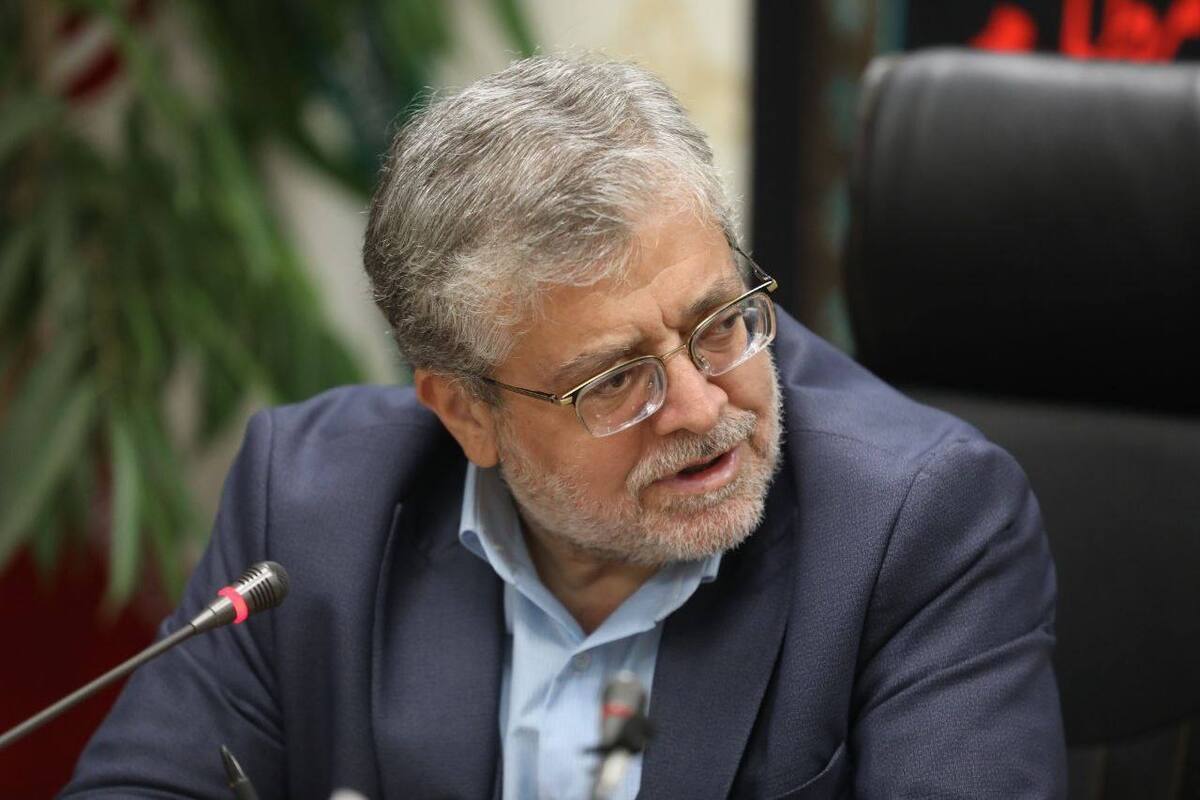 شهردار مشهدمقدس گفت: تلاش مستمر معاونین مالی وپشتیبانی درخط مقدم خدمات دهی و پاسخگویی به مردم شایسته تقدیر است.