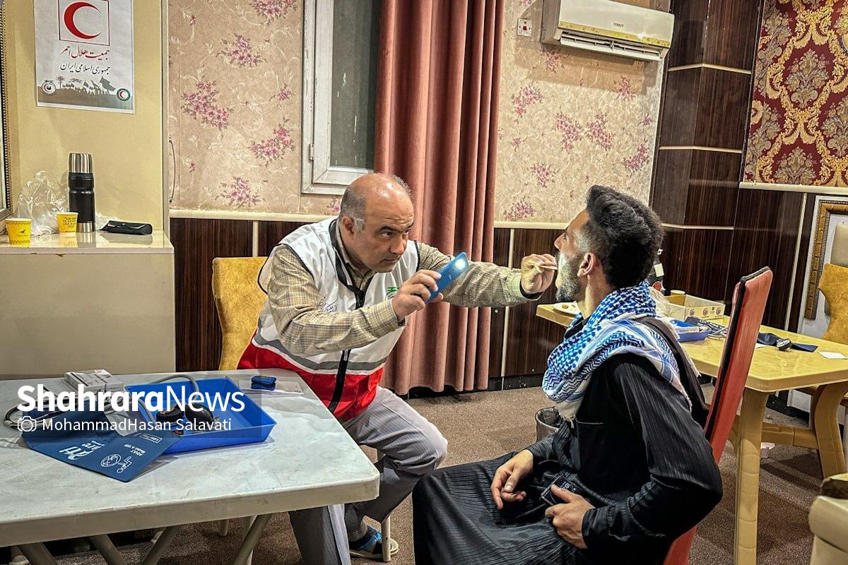 خدمت امدادگران هلال احمر مشهد در  قلب نجف + عکس