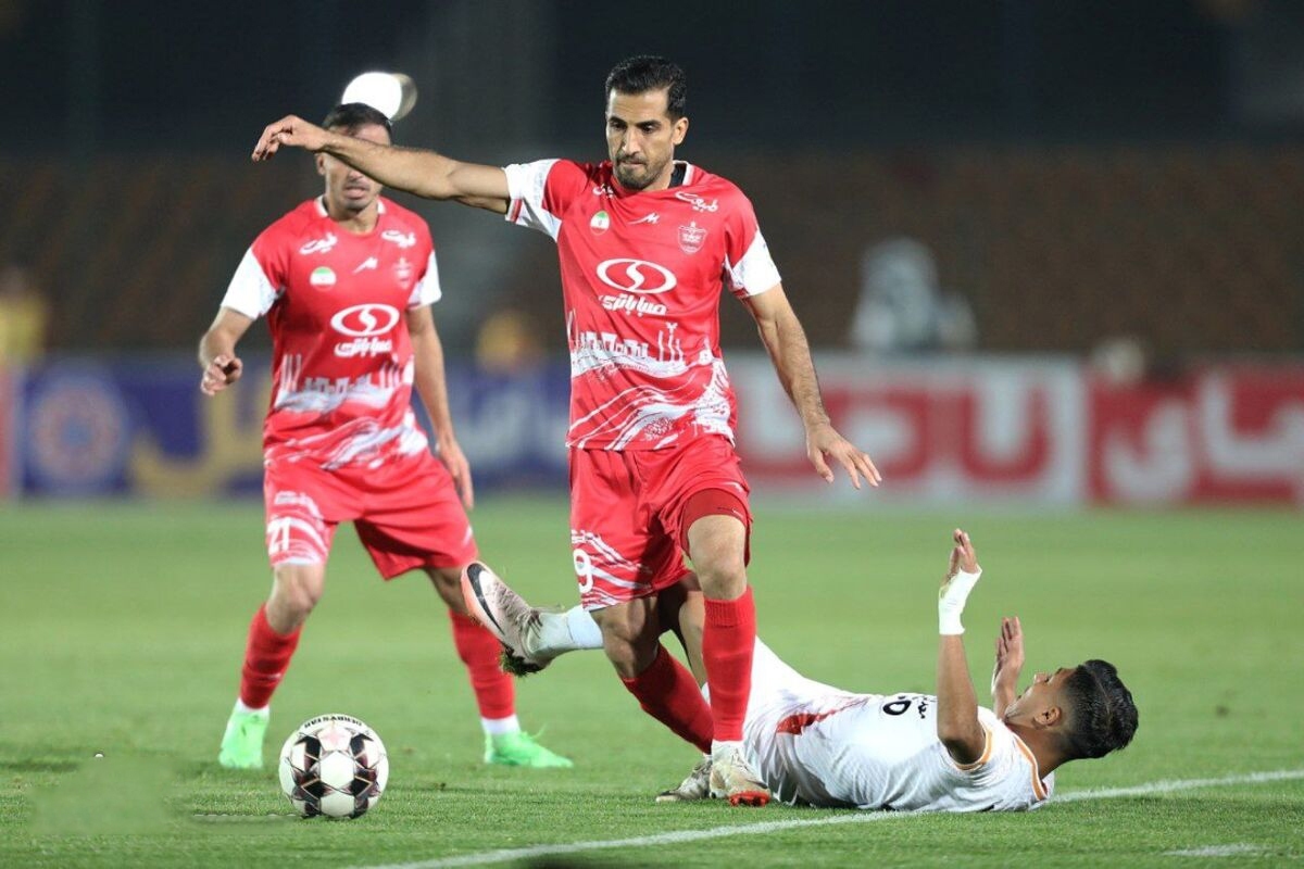 مس رفسنجان به دنبال کاپیتان پرسپولیس