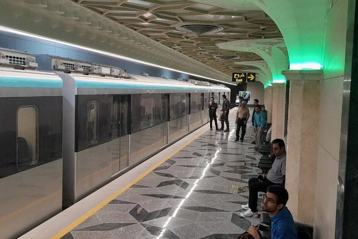 شهردار مشهد مقدس دستور تمدید ساعات کاری خط ۳مترو را در روز اربعین صادر کرد