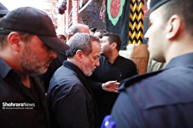 ویدئو | عراقچی با زائران اربعینی همگام شد