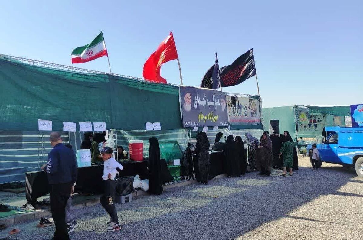 ۱۷۰ ایستگاه صلواتی به زائران پیاده در جاده‌های مشهد خدمت می‌کنند
