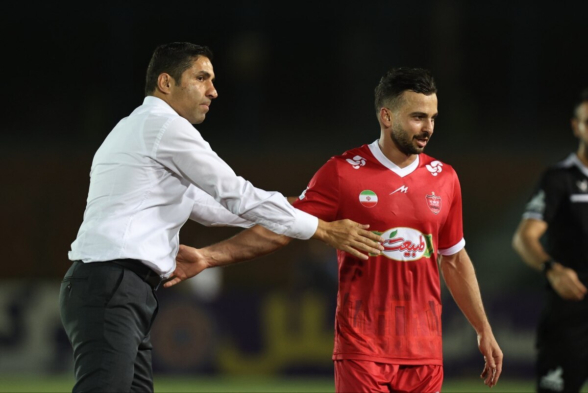 پرسپولیس ساخته دست وحید هاشمیان در فاز هجومی بسیار محتاط و ضعیف بود و نتوانست موقعیت‌های آن چنانی را ایجاد کند. سرخ‌ها با وحید هاشمیان در وضعیتی مبهم قرار دارند.