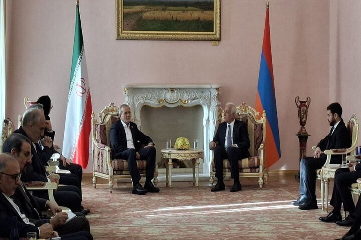 پزشکیان با رئیس جمهور ارمنستان دیدار کرد