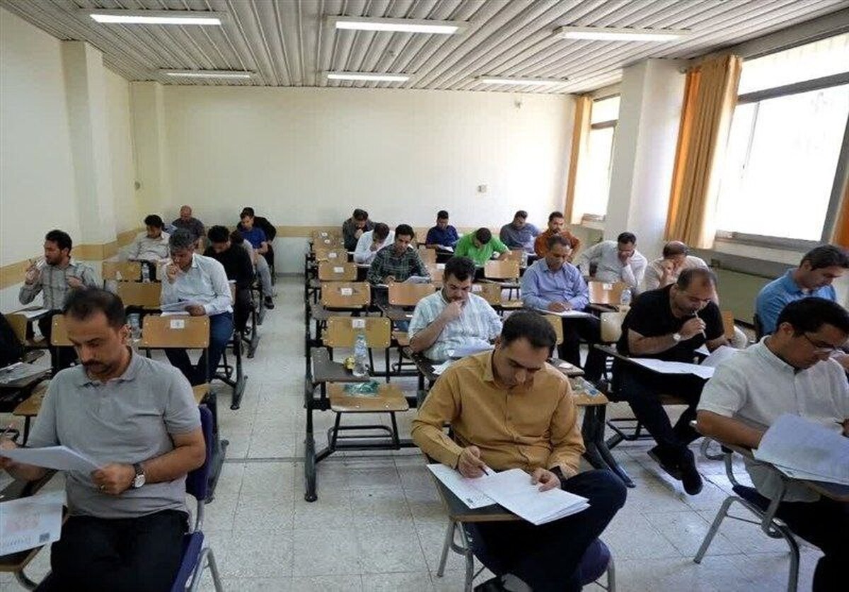 شرکت ۳ هزار داوطلب در آزمون دادگستری خراسان رضوی (۳ مرداد ۱۴۰۴)