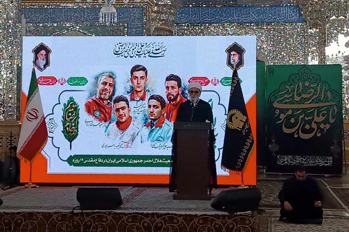 تولیت آستان قدس رضوی گفت: در نظر بگیرید اصل خدمت به مردم که تا این حد مقبول و محبوب است، در ایام اربعین یا دهه آخر صفر جنبه خاص پیدا می‌کند و محبان اهل‌بیت(ع) را درمعرض کمک و حمایت قرار می‌دهد. این دیگر قله خدمتگزاری است.