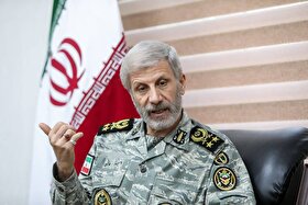 سرلشکر حاتمی: فرزندان ارتش به هر متجاوز پاسخی پشیمان‌کننده‌تر می‌دهند