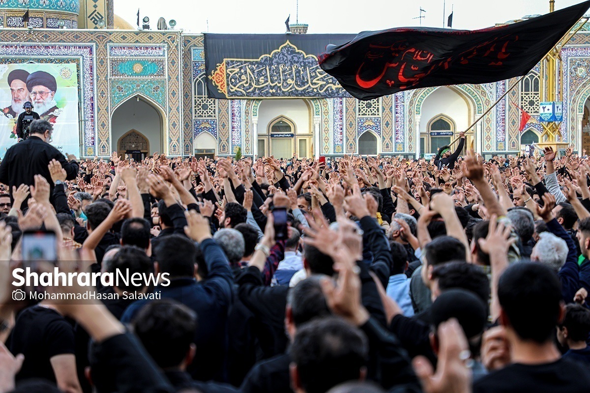 مراسم چهارپایه‌خوانی سالروز رحلت پیامبر اکرم (ص) و شهادت امام حسن مجتبی (ع) در حرم رضوی برگزار می‌شود
