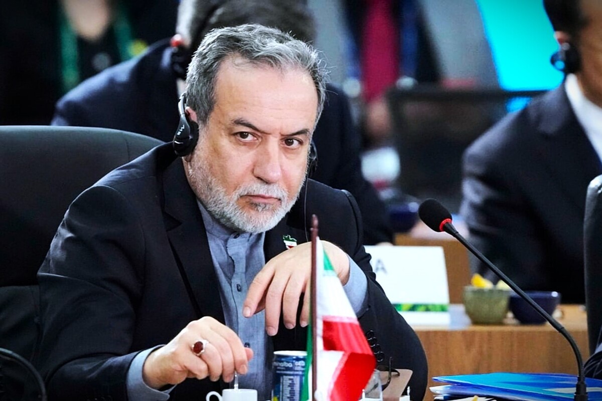 هشدار ایران به اروپا درباره اسنپ‌بک | عراقچی: دیپلماسی را ترک نکرده‌ایم در دفاع از خود مقتدرانه عمل می‌کنیم