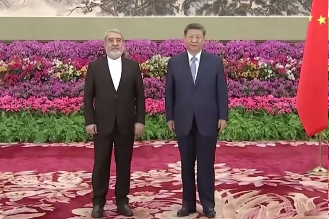 سفیر جدید ایران در چین استوارنامه‌اش را تقدیم شی‌جین‌پینگ کرد