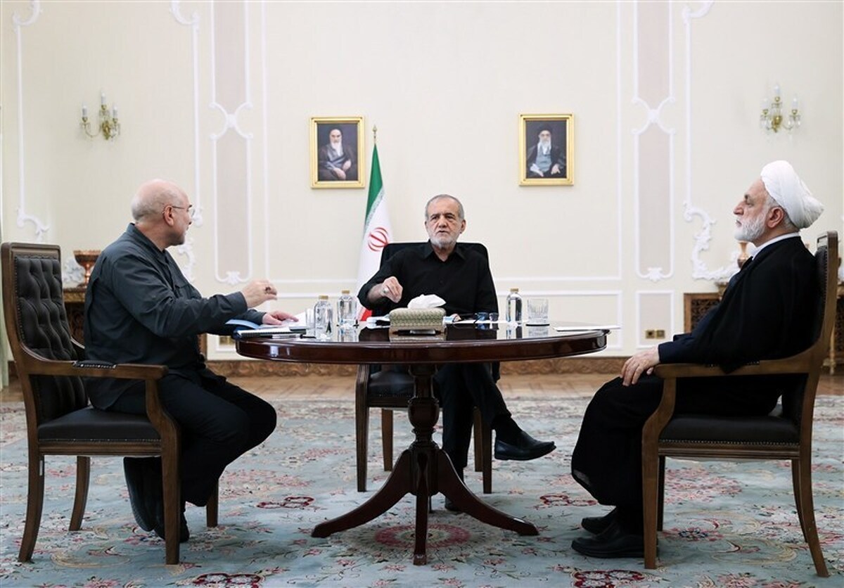 برگزاری جلسه سران قوا به میزبانی پزشکیان (۴ مرداد ۱۴۰۴)