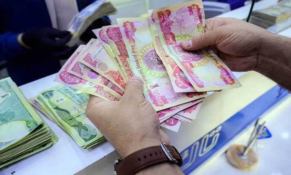 سردرگمی زائران و اختلال در اپلیکیشن‌ها و سامانه‌های غیرحضوری ۴ بانک جهت خرید ارز اربعین (۶ مرداد ۱۴۰۴)