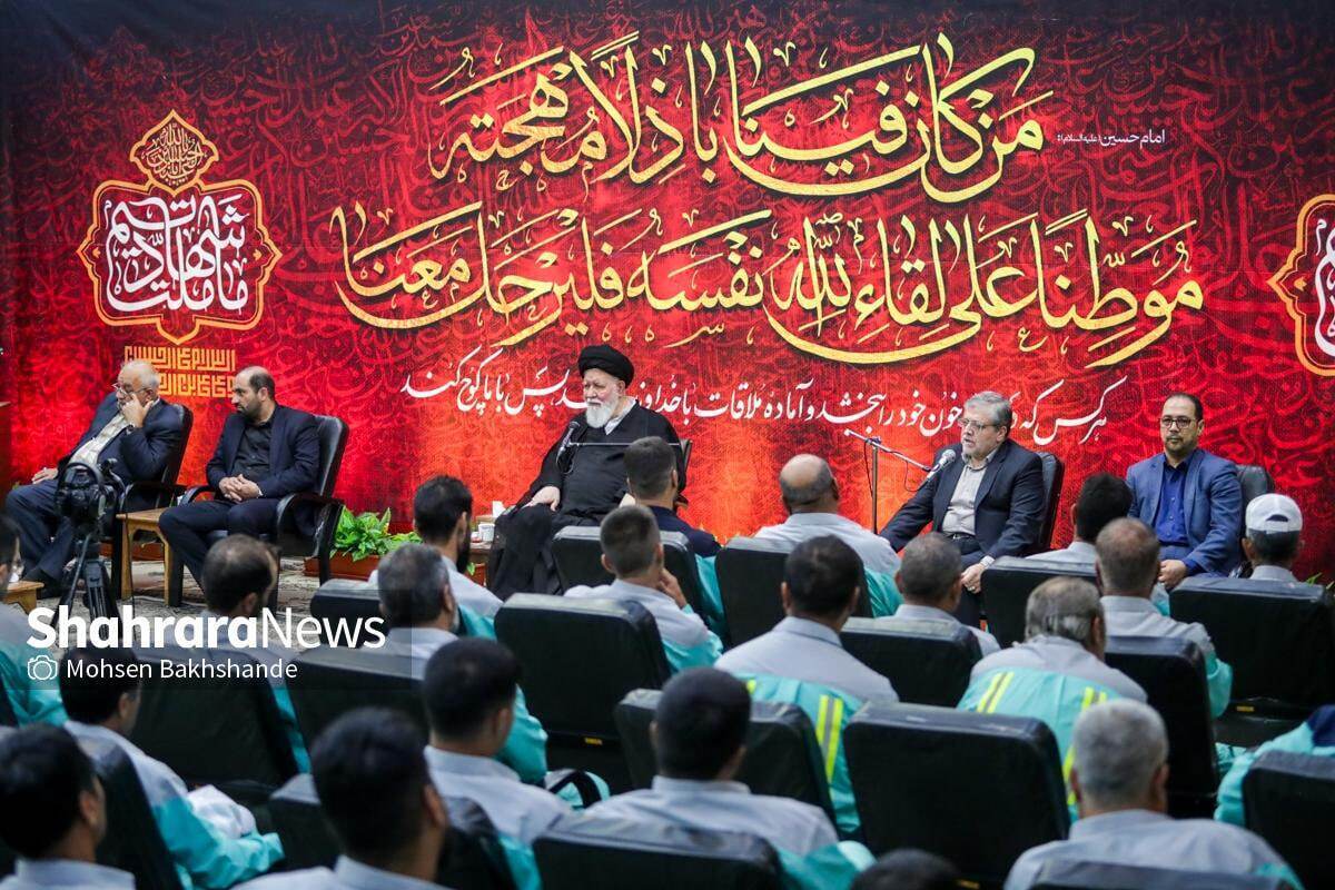 آیت‌الله علم‌الهدی: هیچ لباسی بالاتر از خدمت و نوکری در دستگاه امام حسین (ع) نیست