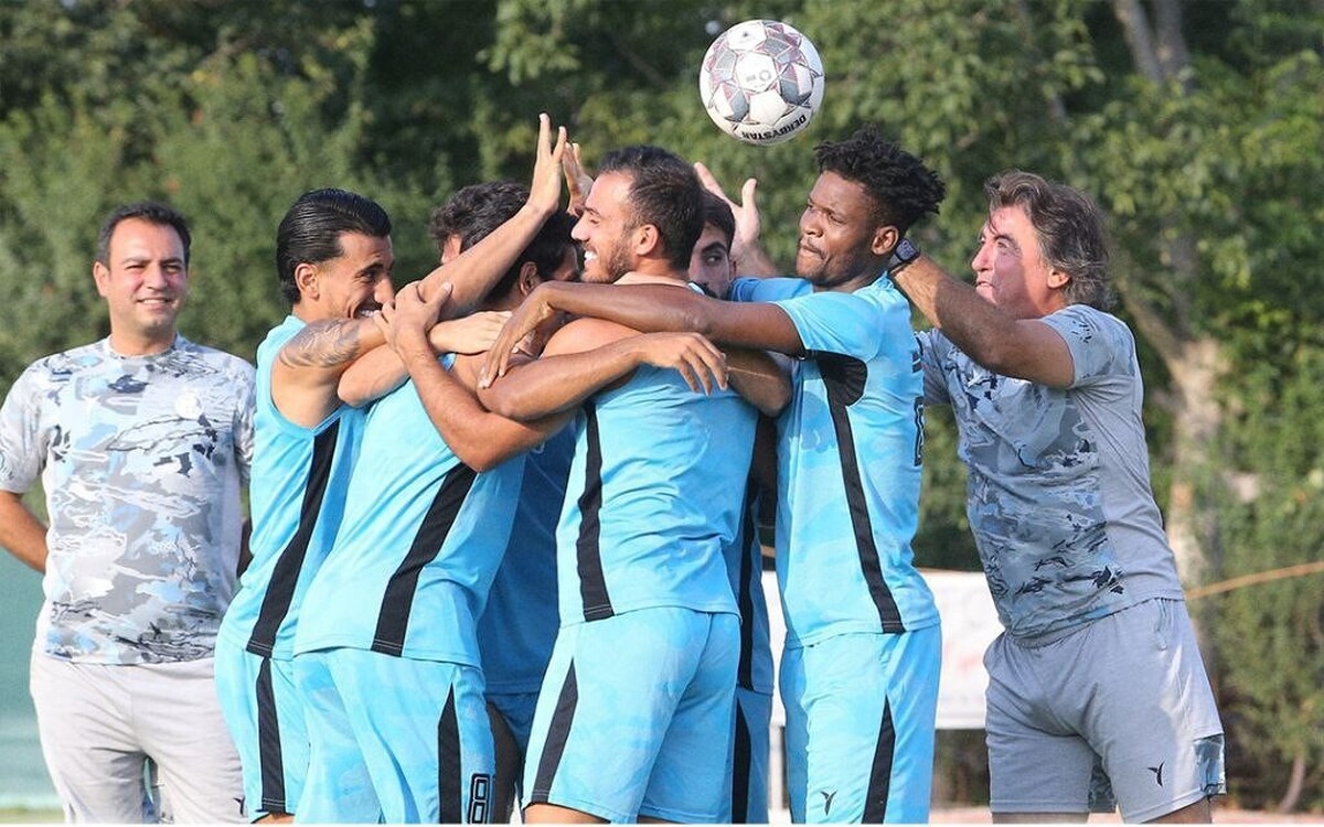۴ میلیون دلار برای خاموش کردن اعتراض هواداران استقلال