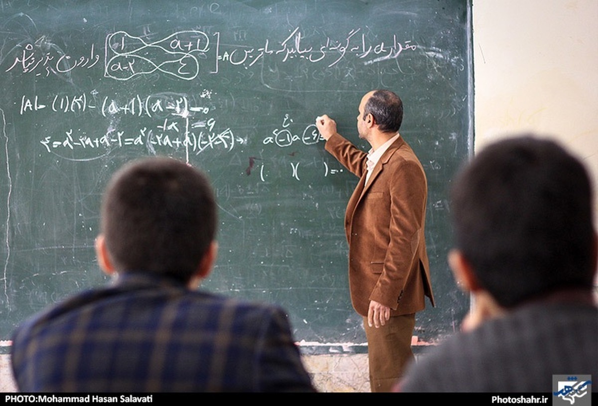 قرارداد کار معین برای ۳۲ هزار نیروی خرید خدمات آموزشی از مهر ۱۴۰۴ اجرا می‌شود