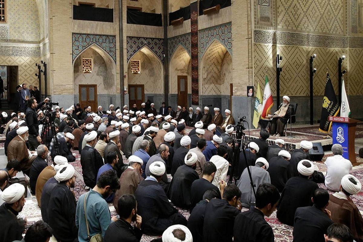آیین اختتامیه سومین دوره مدرسه تابستانی طلاب در حرم مطهر امام رضا(ع) برگزار شد