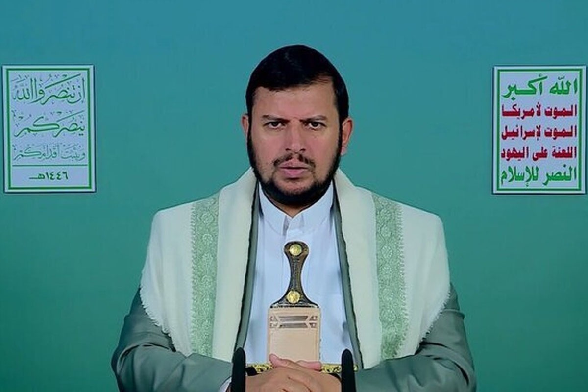 بدرالدین الحوثی: پرتاب هوایی کمک‌ها یک فریب است | دلخوش بودن به مواضع اروپایی‌ها ساده‌لوحی است
