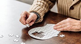 بیماری آلزایمر چگونه حس بویایی را از بین می‌برد؟