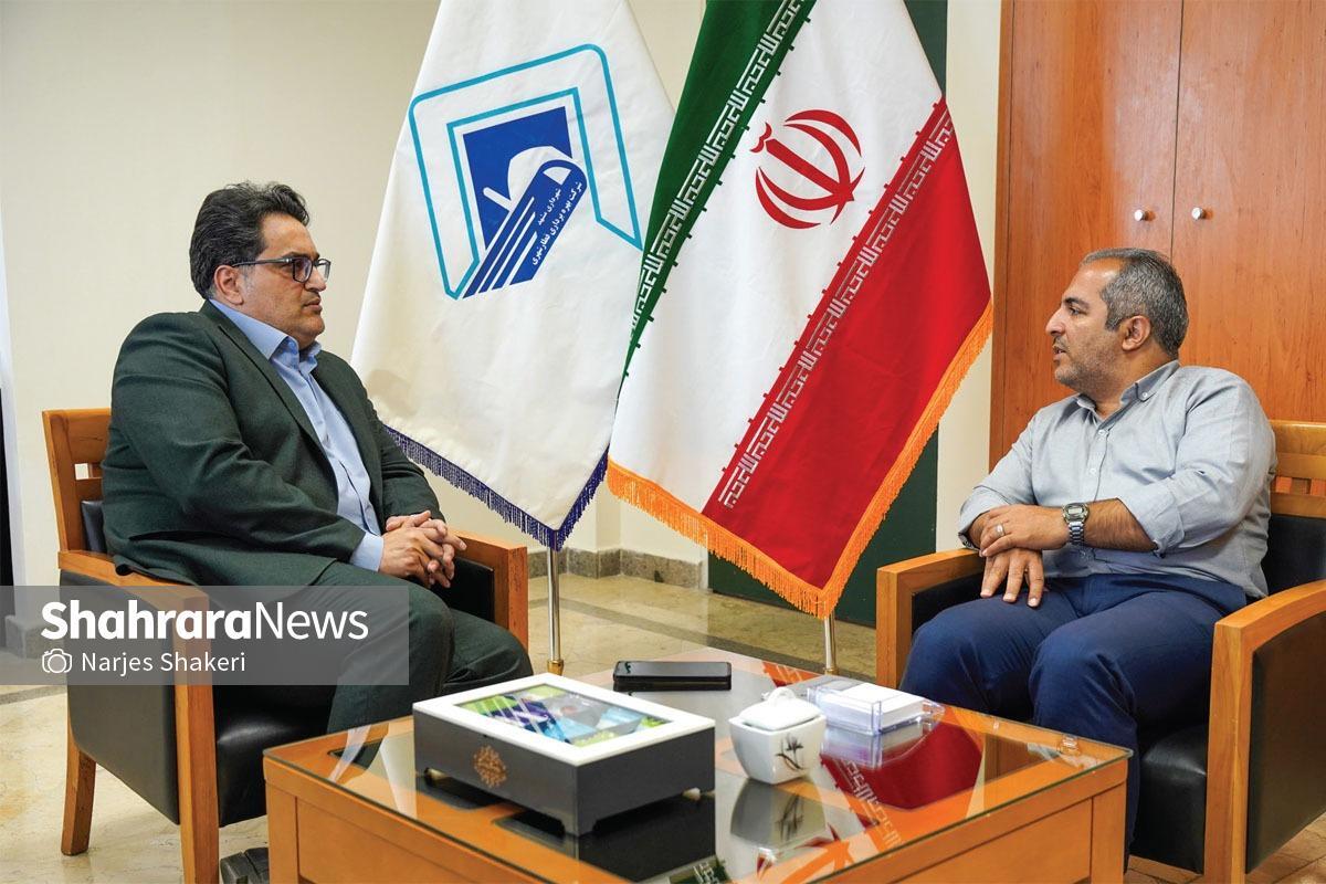 برای گفت‌و‌گو با مدیرعامل شرکت بهره‌بردار قطار‌شهری مشهد، از معادله هزینه اندک بلیت مترو، خرید شصت واگن جدید خط‌یک مترو، مهندسی معکوس و تولیدات بومی قطعات در شرکت قطار‌ شهری مشهد، گفتیم.