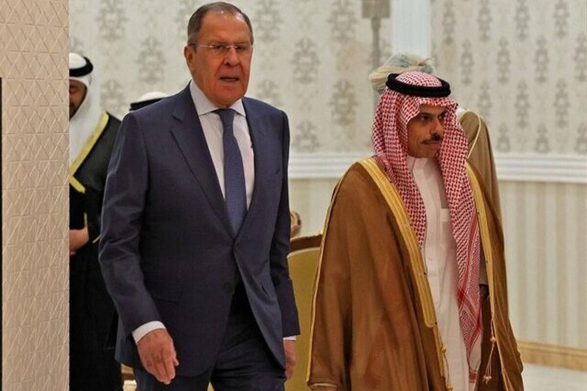 گفت‌وگوی تلفنی بن فرحان و لاوروف (۱۷ شهریور ۱۴۰۴)