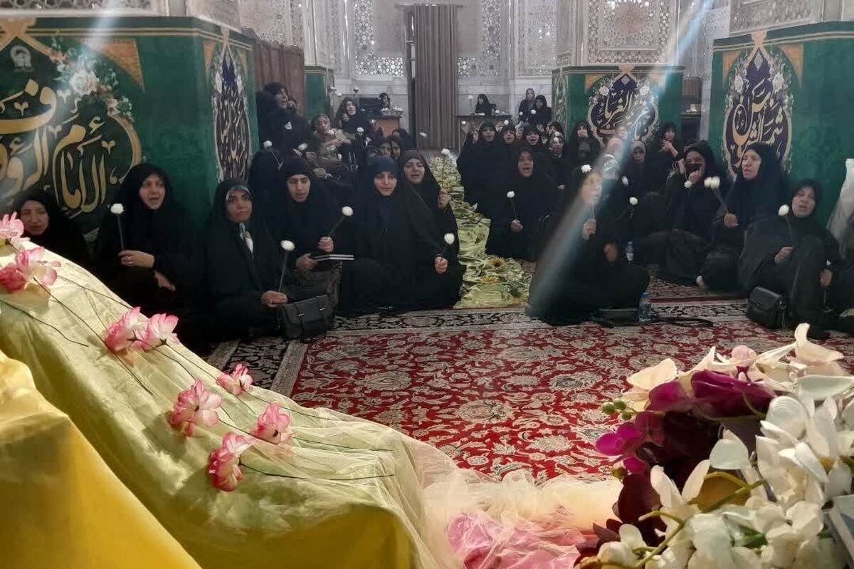 بانوان عرب‌زبان در حرم امام‌رضا(ع)، اخلاق نبوی را گرامی داشتند