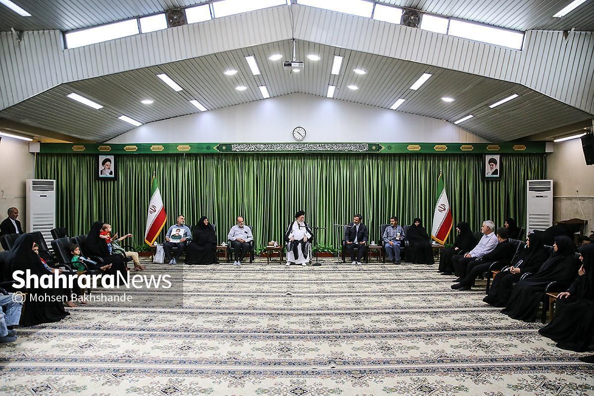 آیت‌الله علم‌الهدی: شهدای هوافضا، افتخار ملت ایران هستند | حتی مخالفان انقلاب در برابر شهدای هوافضا تعظیم می‌کنند