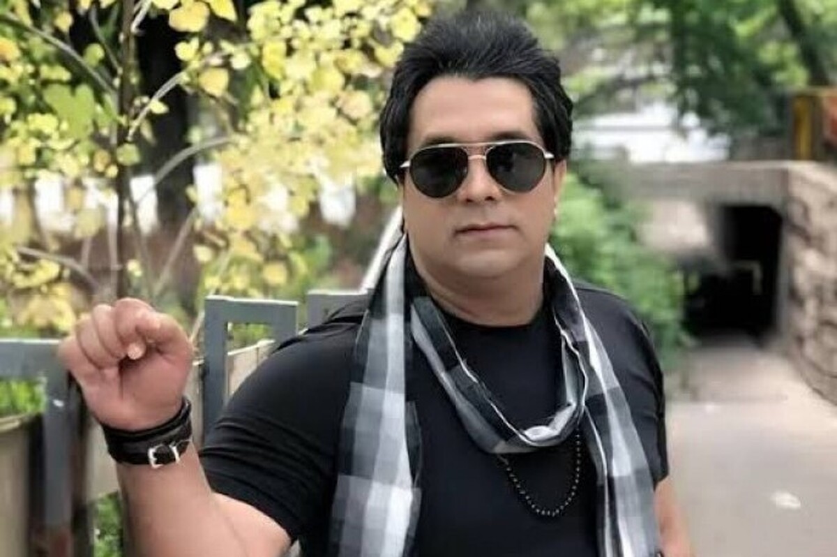 ویدئویی از امید جهان در کنسرت شب گذشته؛ قبل از بروز عارضه سکته منتشر شده است.