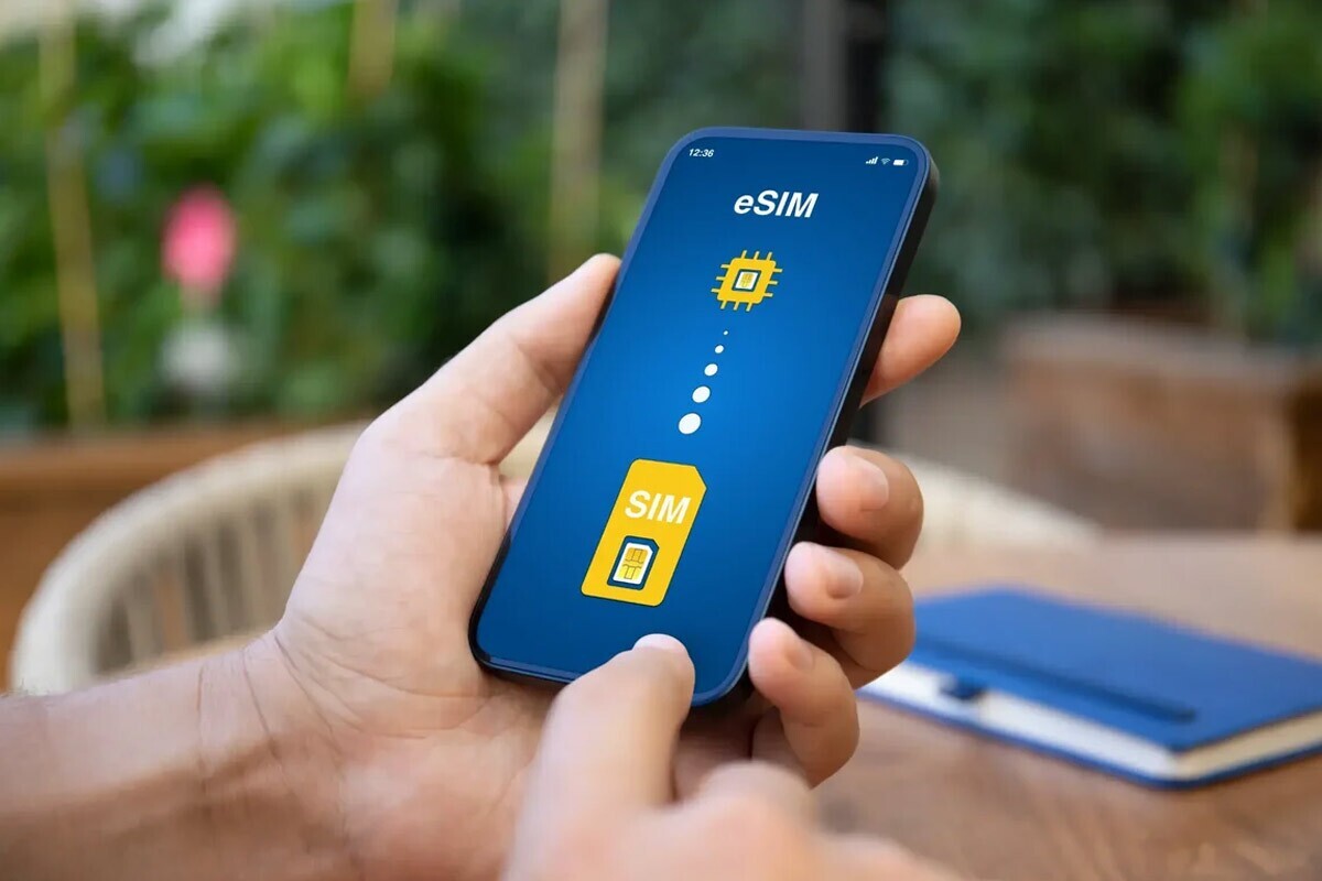 همه چیز درباره eSIM یا سیم کارت الکترونیکی: مزایا، معایب و کاربردها