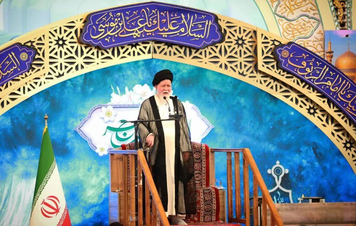 آیت‌الله علم‌الهدی: هوشیاری و بیداری مردم، کلید حفظ استقلال و عزت کشور است | مسئولان نظام مجری فرمایشات رهبری هستند