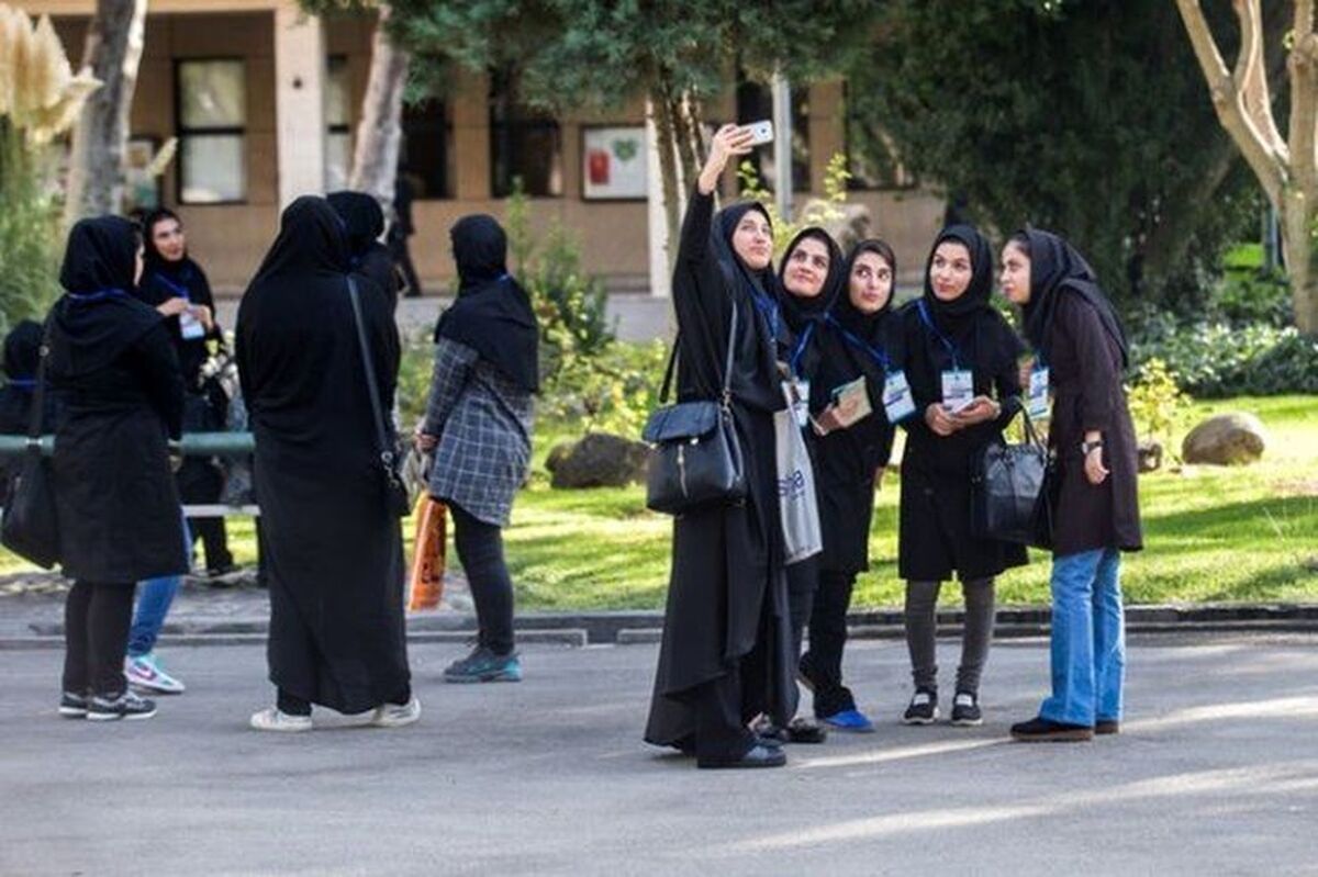 گلایه وزیر علوم از افزایش واحدهای دانشگاهی: با این روال کیفیت آموزش کاهش می‌یابد