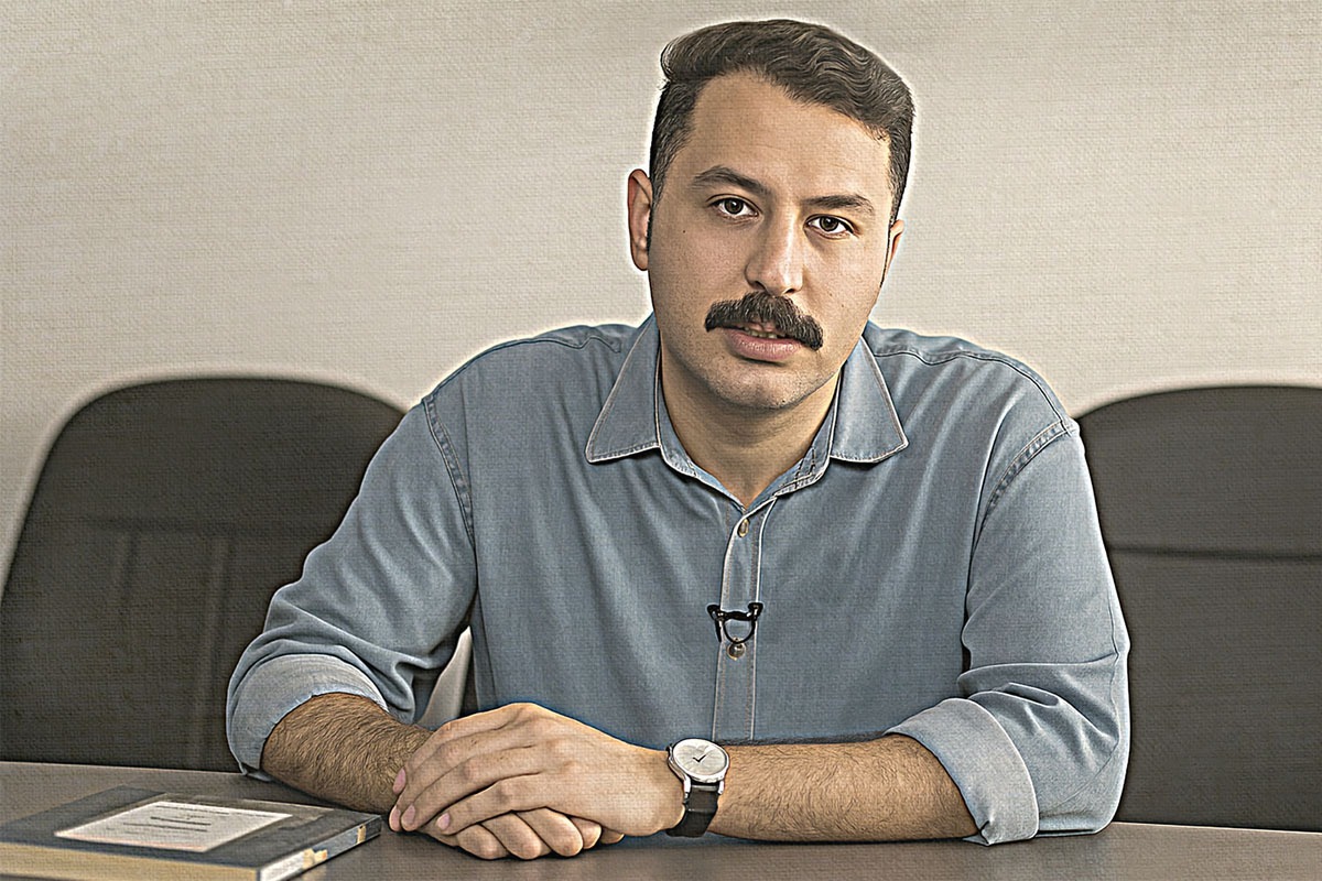 نویسنده «مرده باد سقراط»: نویسنده، قصه گوی زمانه خود است و ما مرثیه سراییم