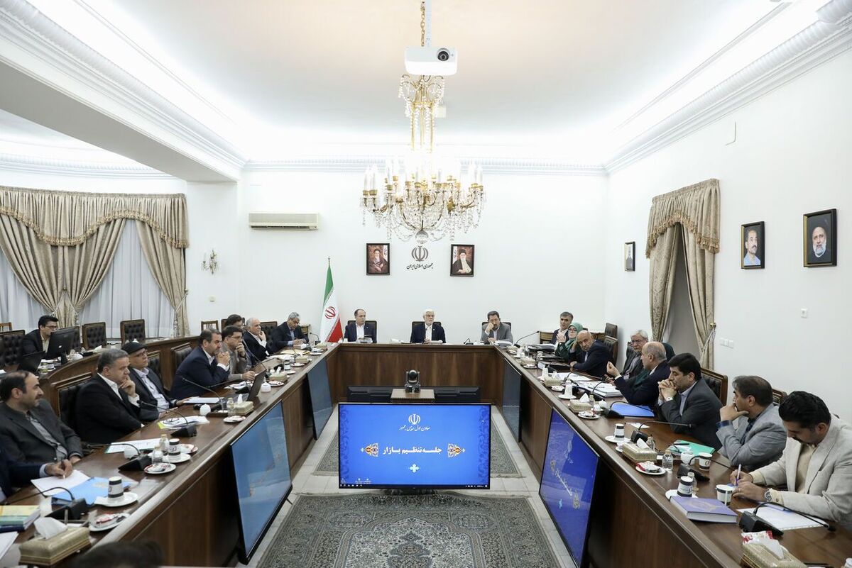 دستور عارف برای بررسی دقیق عوامل گرانی برخی کالا‌ها