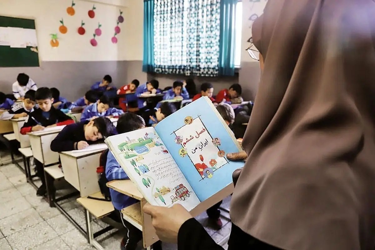 آموزش در مدارس متناسب با نقش‌های جدید معلمان بازطراحی می‌شود