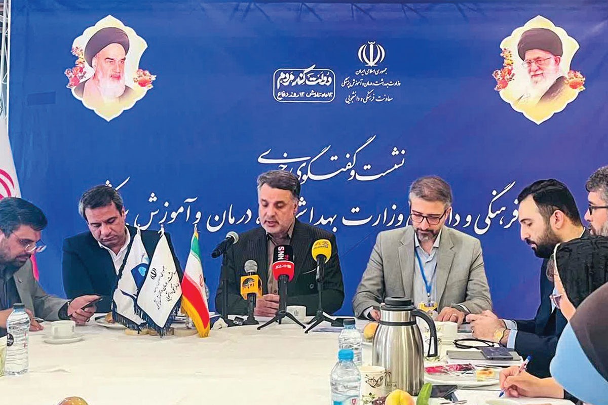 ناترازی افزایش ظرفیت پذیرش دانشجویان علوم پزشکی و تعداد خوابگاه‌های دانشجویی