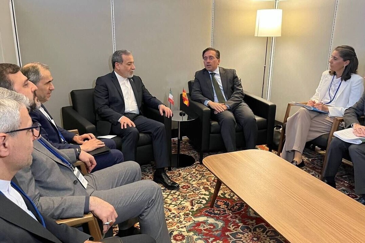 دیدار عراقچی با وزیر امور خارجه اسپانیا (یکم مهر ۱۴۰۴)