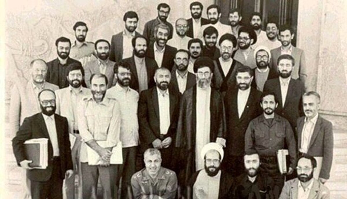 نگاهی به سالگرد انتخاب حضرت آیت‌الله خامنه‌ای به ریاست‌جمهوری ایران