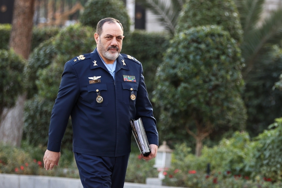 وزیر دفاع: مرتب از احتمال حمله می‌گویند تا جنگ روانی ایجاد کنند
