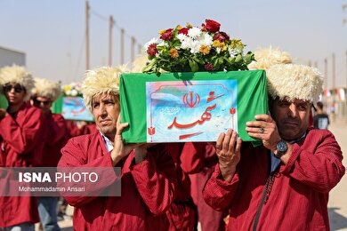 گزارش تصویری | ورود پیکرهای مطهر ۴۴ شهید تازه‌تفحص‌شده به کشور از مرز شلمچه (۱۳ مهر ۱۴۰۴)