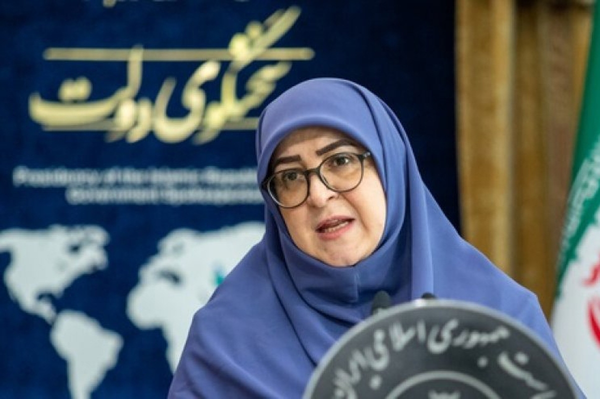 حال سخنگوی دولت وسط نشست خبری بد شد  | بازگشت مهاجرانی به نشست خبری + فیلم (۱۵ مهرماه ۱۴۰۴)