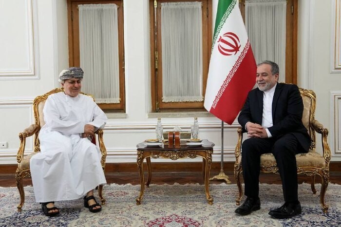 پایان فعالیت دیپلماتیک سفرای عمان و امارات در ایران | سفرای جدید به زودی وارد تهران می‌شوند