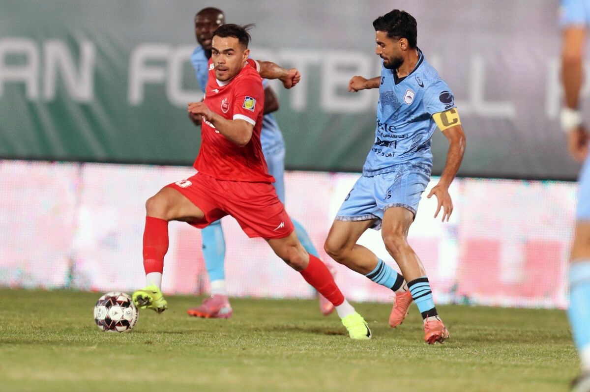 پرسپولیس دست به دامن کاناوارو شد