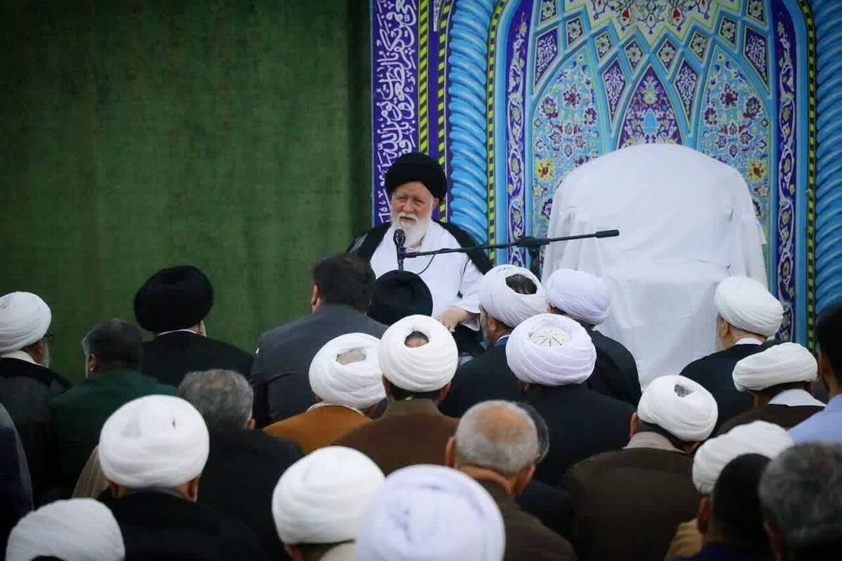 آیت‌الله علم‌الهدی: مراسم اعتکاف، حرکت عظیمی در جهت تربیت دینی نسل جوان است