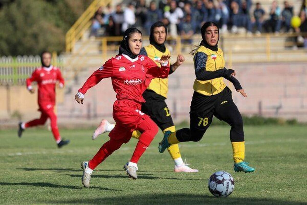 پیگیری ۵ دیدار در هفته پنجم لیگ برتر فوتبال زنان| کسب یک باخت دیگر برای پرسپولیس