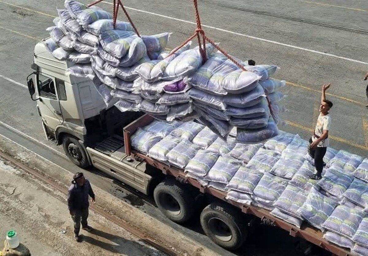 واردات برنج خارجی با ارز ترجیحی از مرز یک میلیارد دلار گذشت | رانت ۸۰ هزار میلیارد تومانی در جیب مافیا!