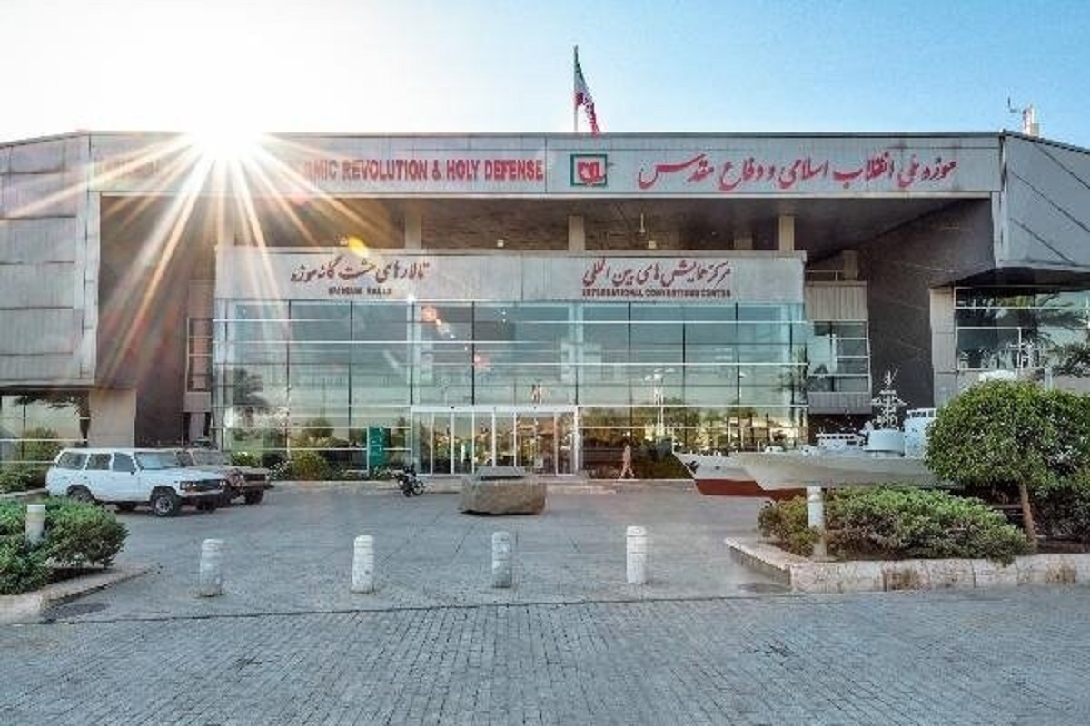 کتابخانه تخصصی موزه ملی انقلاب اسلامی و دفاع مقدس افتتاح شد