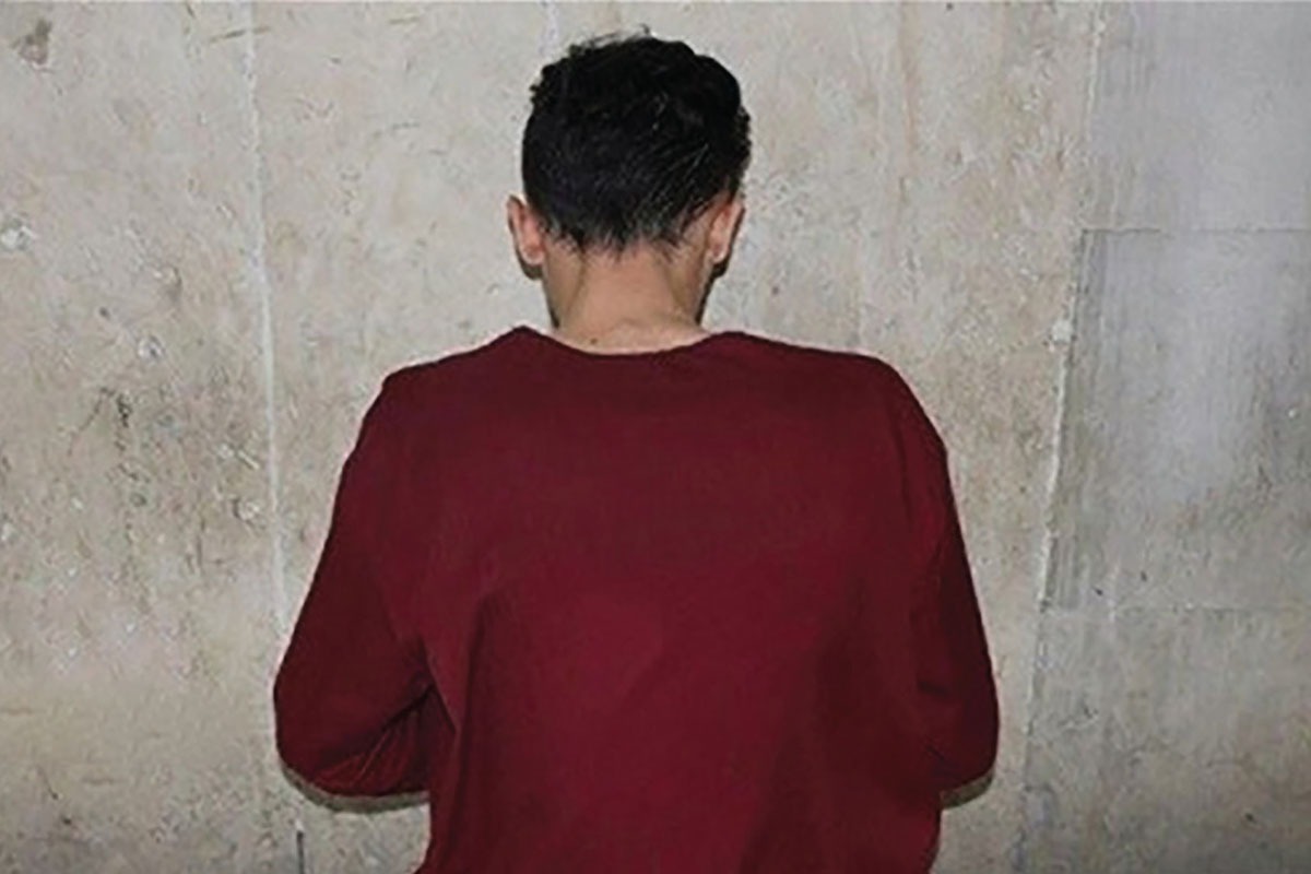 بررسی‌های پلیس مشهد پس از شکایت زنی از یک جوان ۲۵ ساله نشان داد که پای زن‌های بیشتری در این پرونده در میان است و پلیس با متهمی روبه رو ست که با شکار زن‌های میان سال و کهن سال پولدار از آن‌ها کلاهبرداری می‌کند.