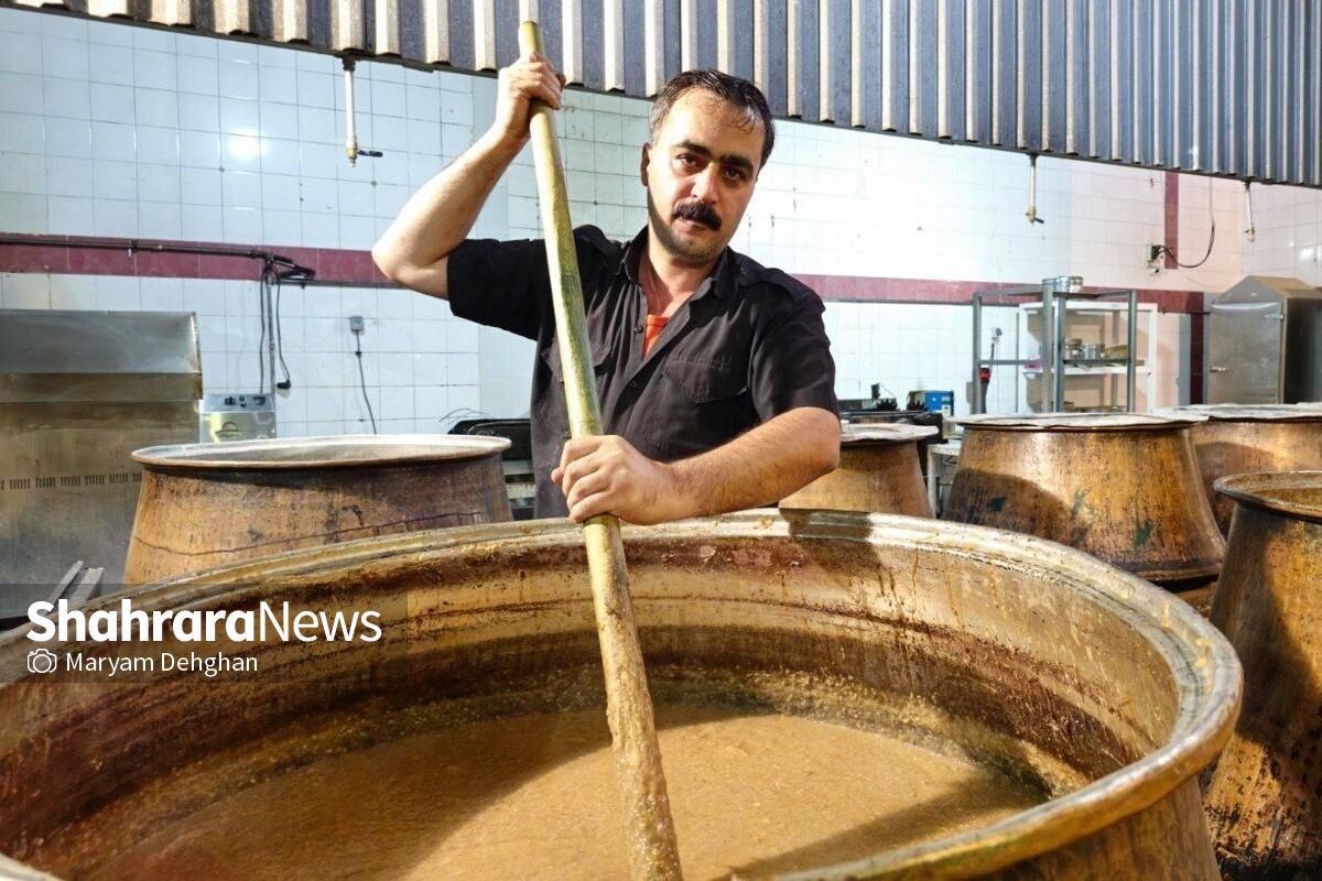 «شُله» جهانی‌ترین غذای مردمی در مشهد است | گفتگو با یکی از شله‌پزهای جوان مشهدی که عاشقانه آن را پخت می‌کند