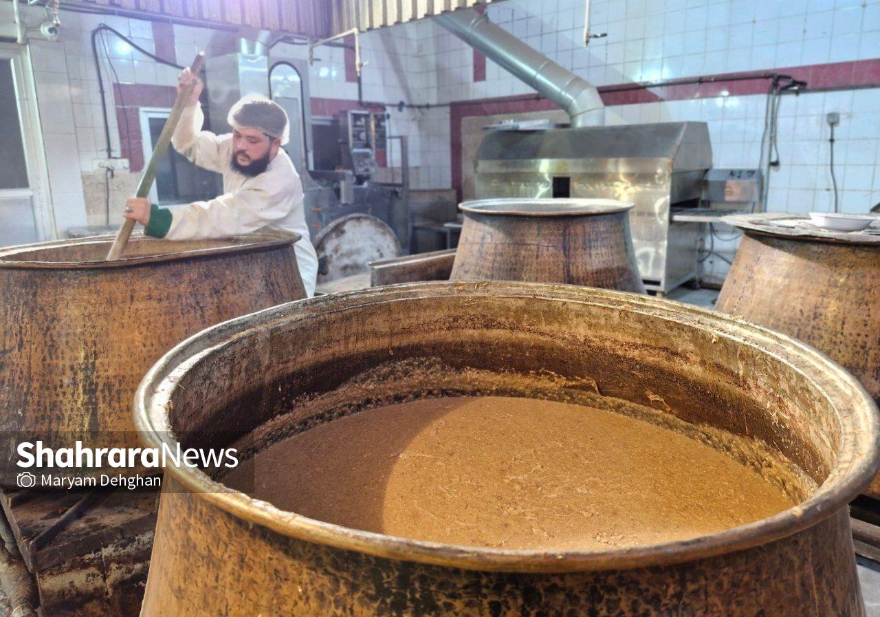 «شُله» جهانی‌ترین غذای مردمی در مشهد است | گفتگو با یکی از شله‌پزهای جوان مشهدی که عاشقانه آن را پخت می‌کند