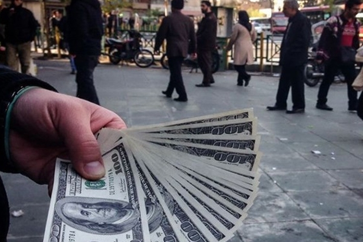 بررسی قیمت دلار در بازار آزاد مشهد (۲۷ مهر ۱۴۰۴)